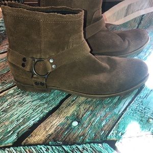 Men’s-Calvin Klein-Zip-Up Boots With Hardware